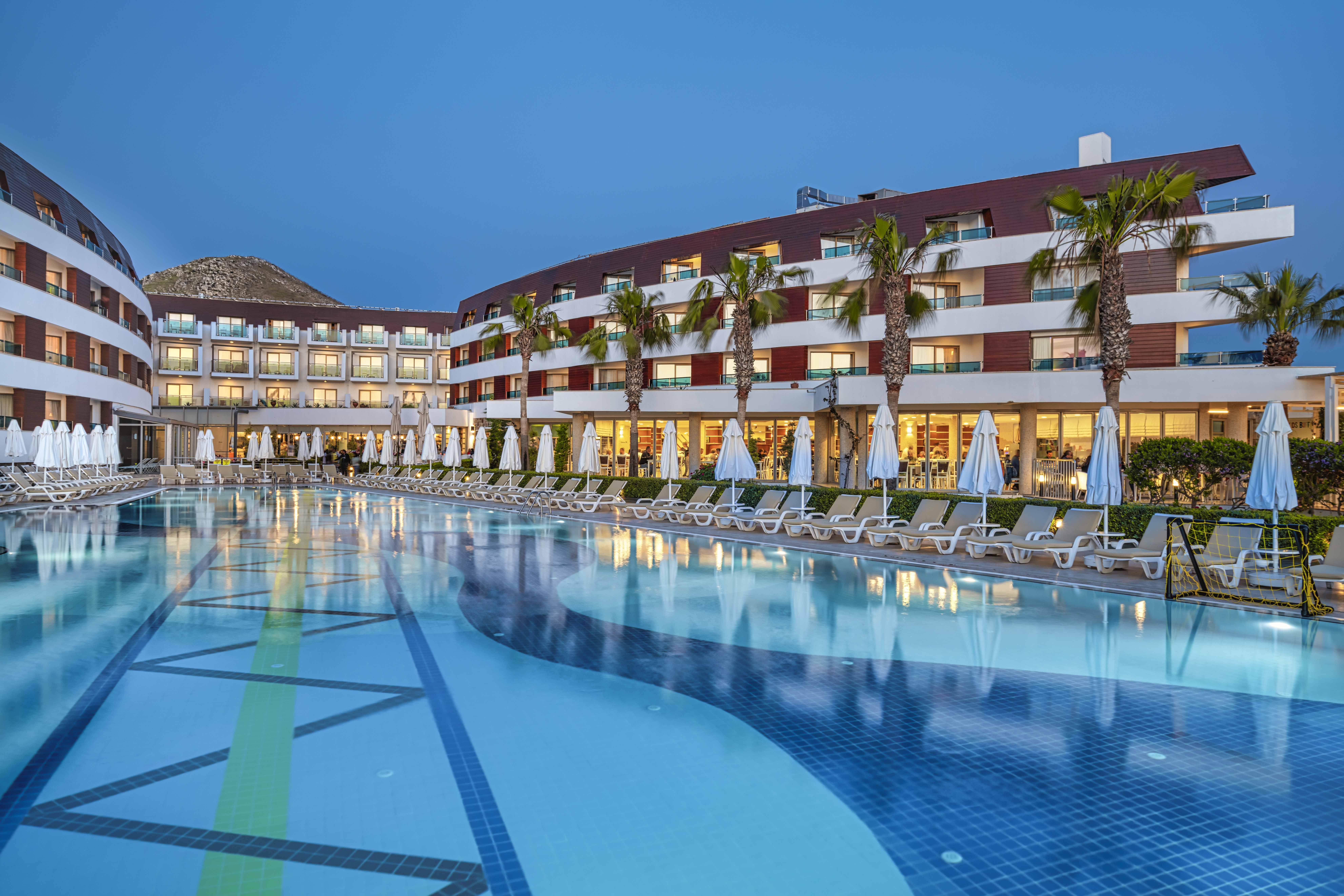 Azure By Yelken Hotel Тургутрейс Экстерьер фото